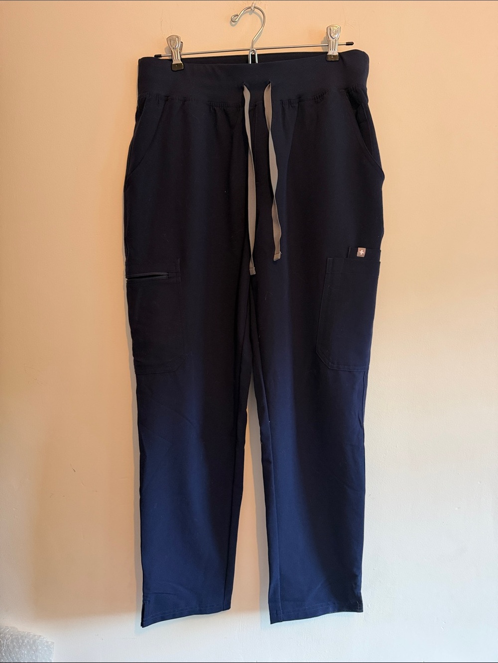 Figs- petite scrub pants